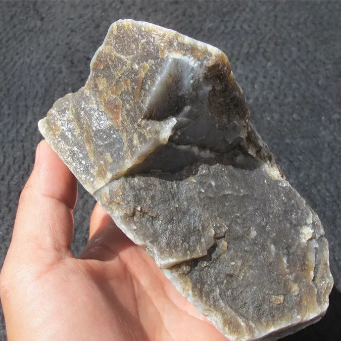 Natural Kunlun Jade Rough Nephrite Raw (1.07kg, 13X9X6cm)