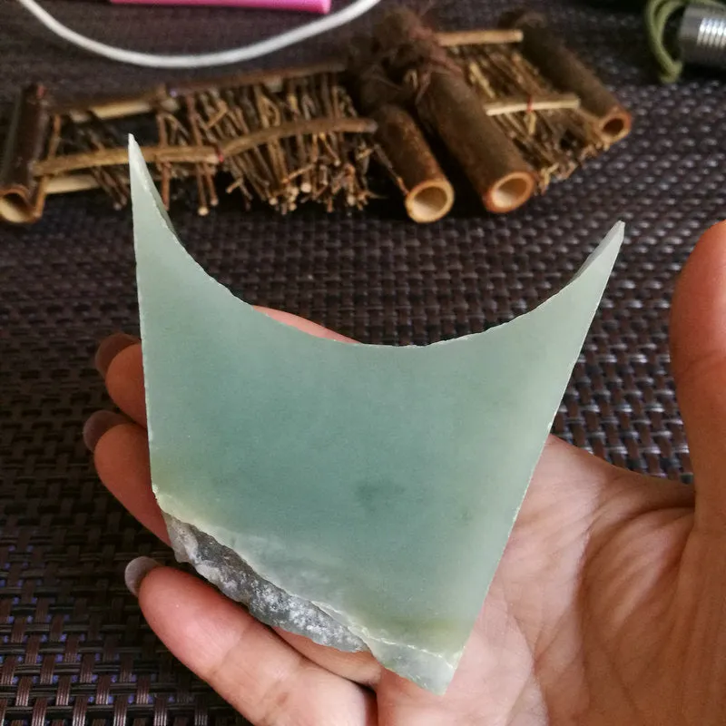 Natural Kunlun Jade Rough Nephrite Raw (146g,7X4.5X1.7cm)
