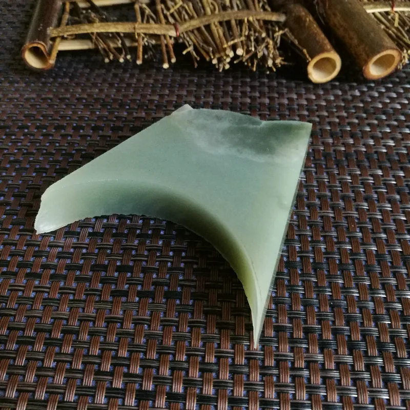 Natural Kunlun Jade Rough Nephrite Raw (146g,7X4.5X1.7cm)
