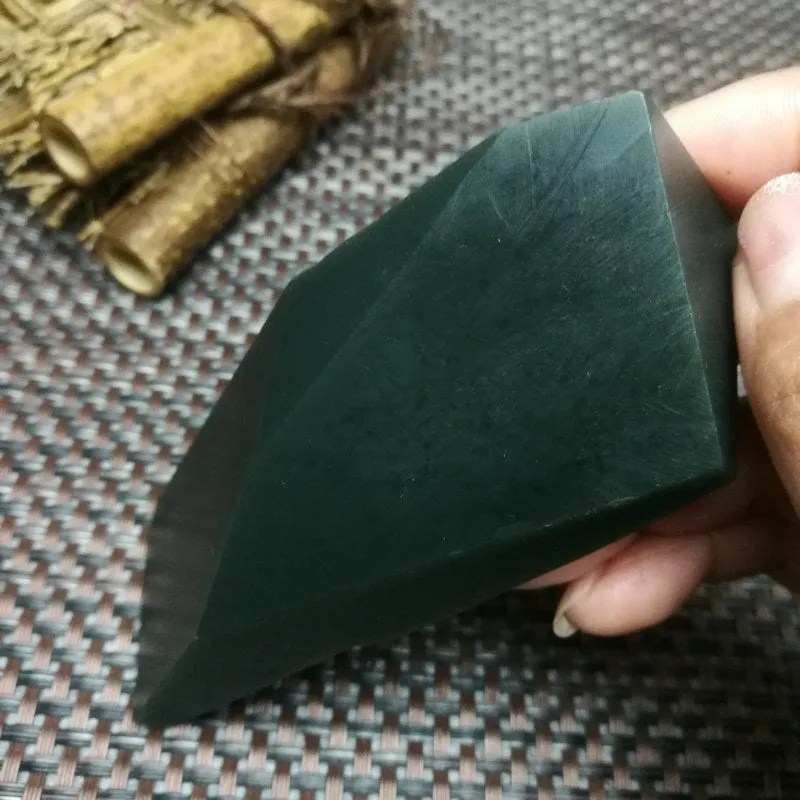 Natural Kunlun Jade Rough Nephrite Raw (185g,9.8X3.5X3cm)