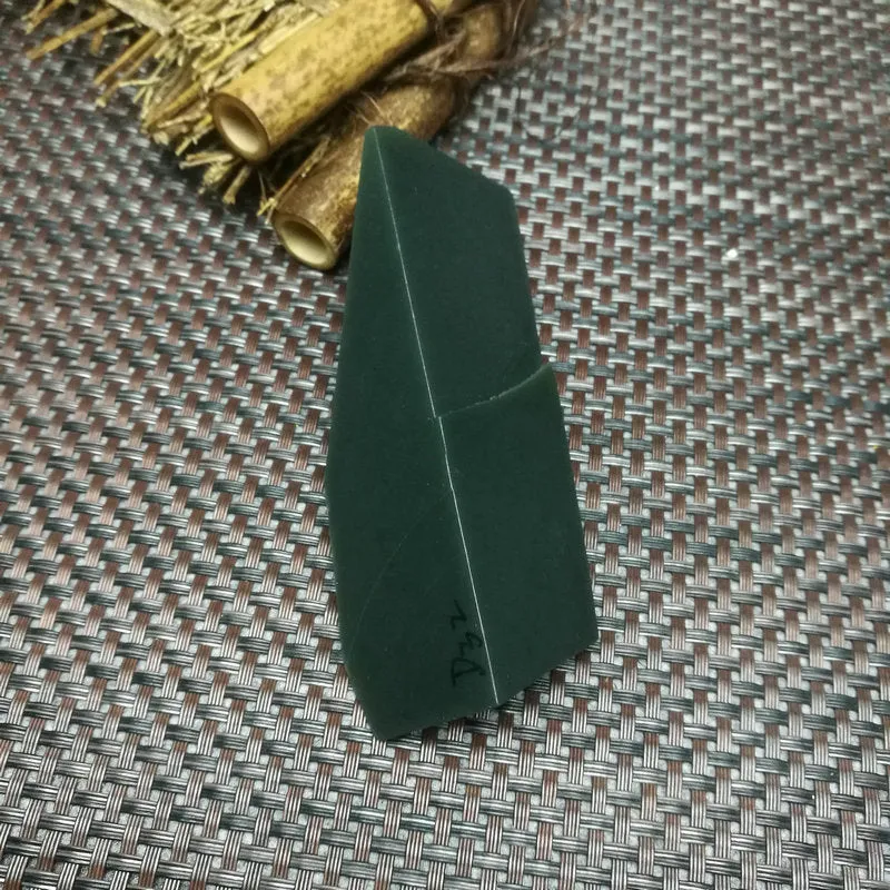 Natural Kunlun Jade Rough Nephrite Raw (185g,9.8X3.5X3cm)