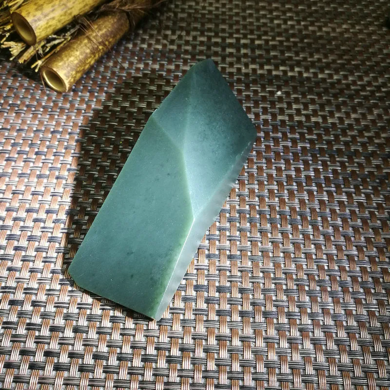 Natural Kunlun Jade Rough Nephrite Raw (185g,9.8X3.5X3cm)