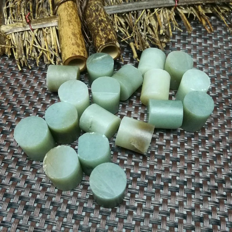Natural Kunlun Jade Rough Nephrite Raw (205g,(1.6-1.9)X1.7cm)