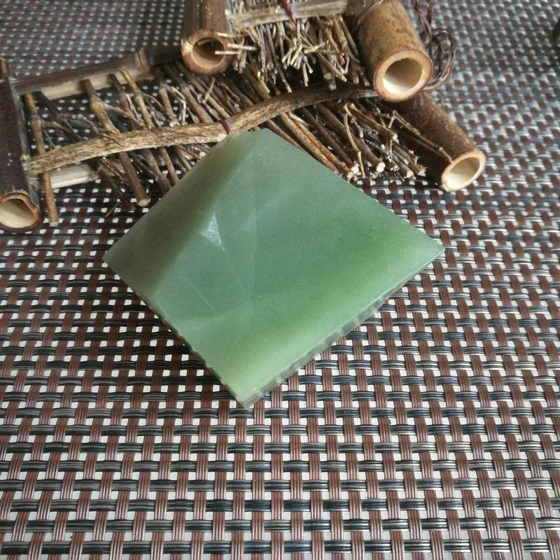 Natural Kunlun Jade Rough Nephrite Raw (212g, 6X4.5X3.5cm)