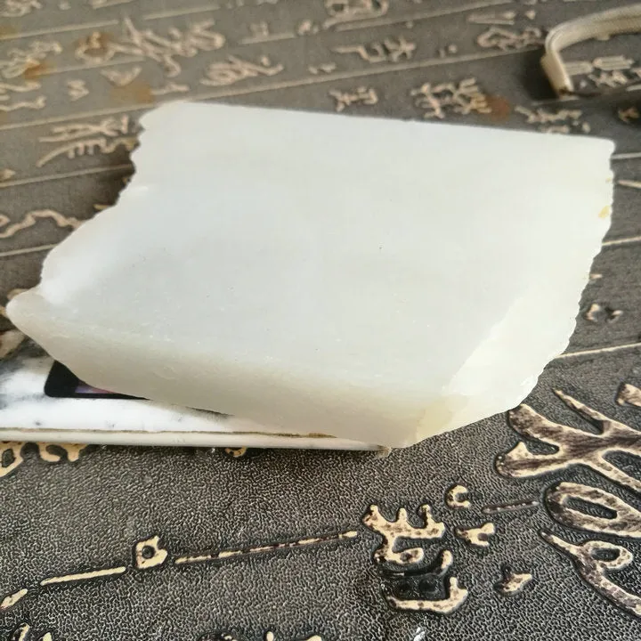 Natural Kunlun Jade Rough Nephrite Raw (242g, 8.3X6X1.3cm)