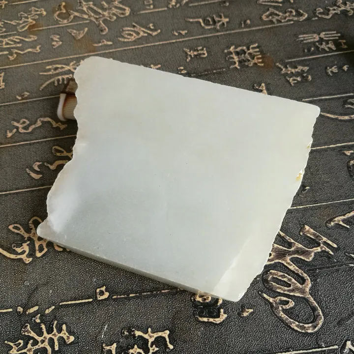 Natural Kunlun Jade Rough Nephrite Raw (242g, 8.3X6X1.3cm)