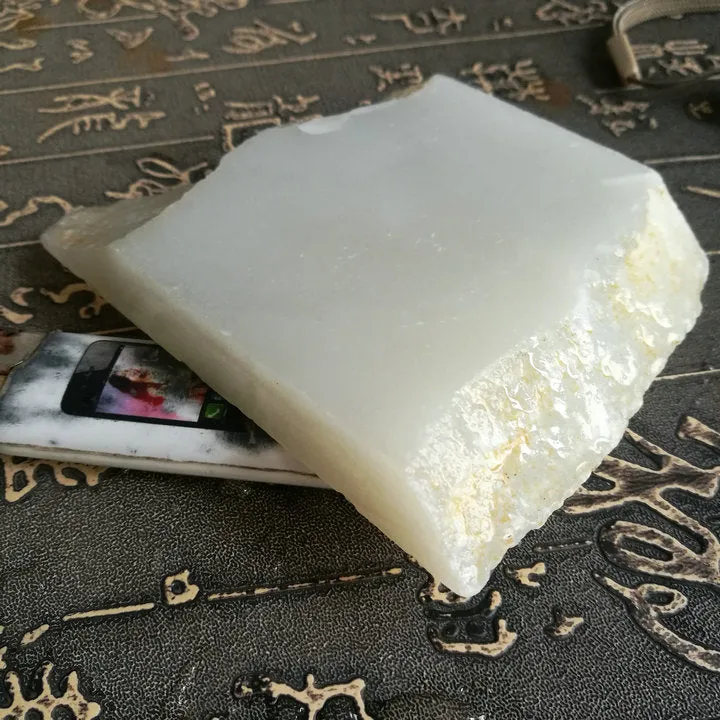 Natural Kunlun Jade Rough Nephrite Raw (242g, 8.3X6X1.3cm)