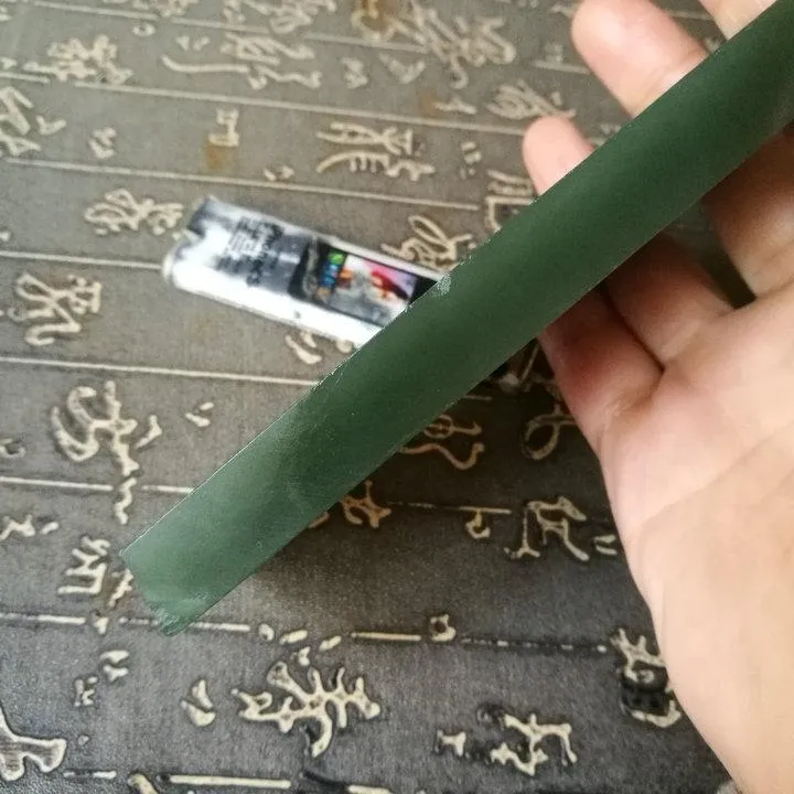Natural Kunlun Jade Rough Nephrite Raw (250g, 11X4.8X1.4cm)