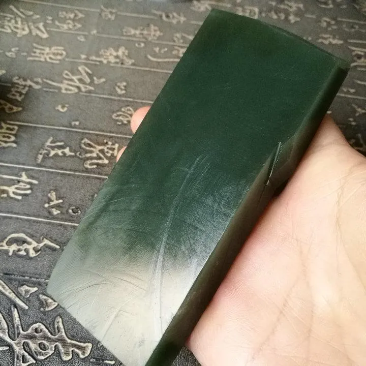 Natural Kunlun Jade Rough Nephrite Raw (250g, 11X4.8X1.4cm)