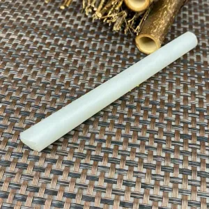 Natural Kunlun Jade Rough Nephrite Raw (29g,10.6X1.1cm)