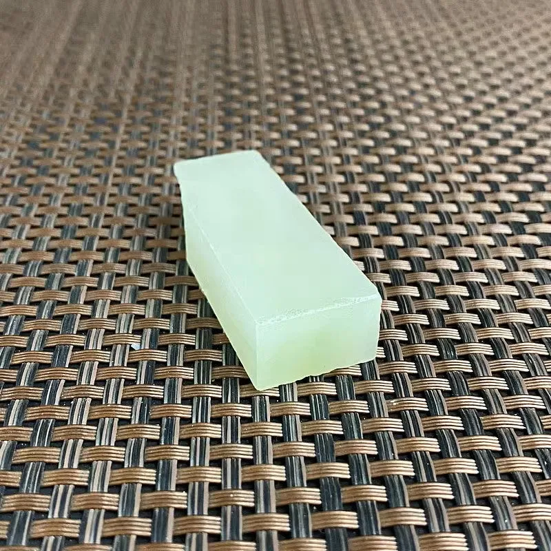 Natural Kunlun Jade Rough Nephrite Raw (34g,5.1X1.9X1.2cm)