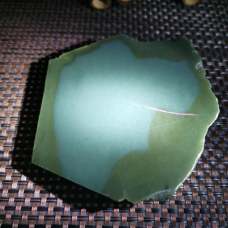 Natural Kunlun Jade Rough Nephrite Raw (356g, 9X8.5X1.2cm)