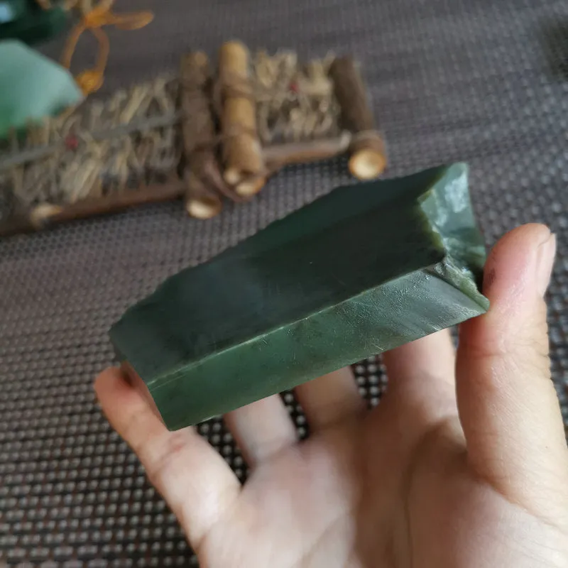 Natural Kunlun Jade Rough Nephrite Raw (356g, 9X8.5X1.2cm)
