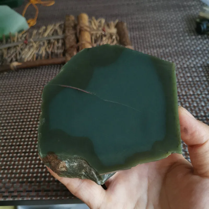 Natural Kunlun Jade Rough Nephrite Raw (356g, 9X8.5X1.2cm)