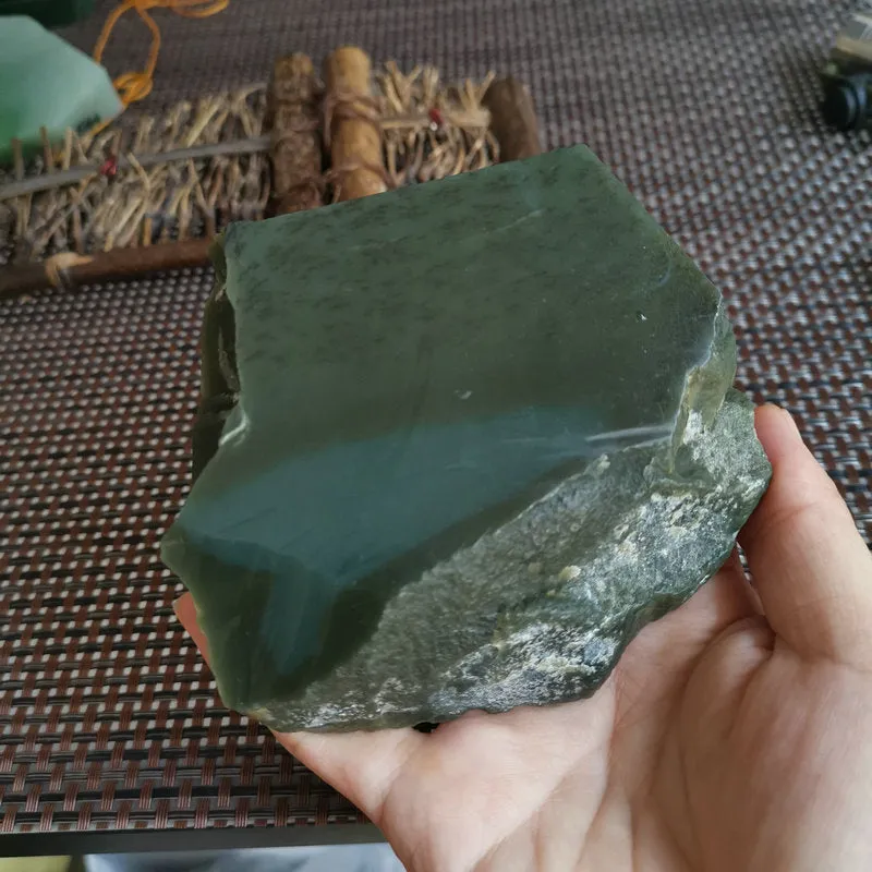 Natural Kunlun Jade Rough Nephrite Raw (356g, 9X8.5X1.2cm)