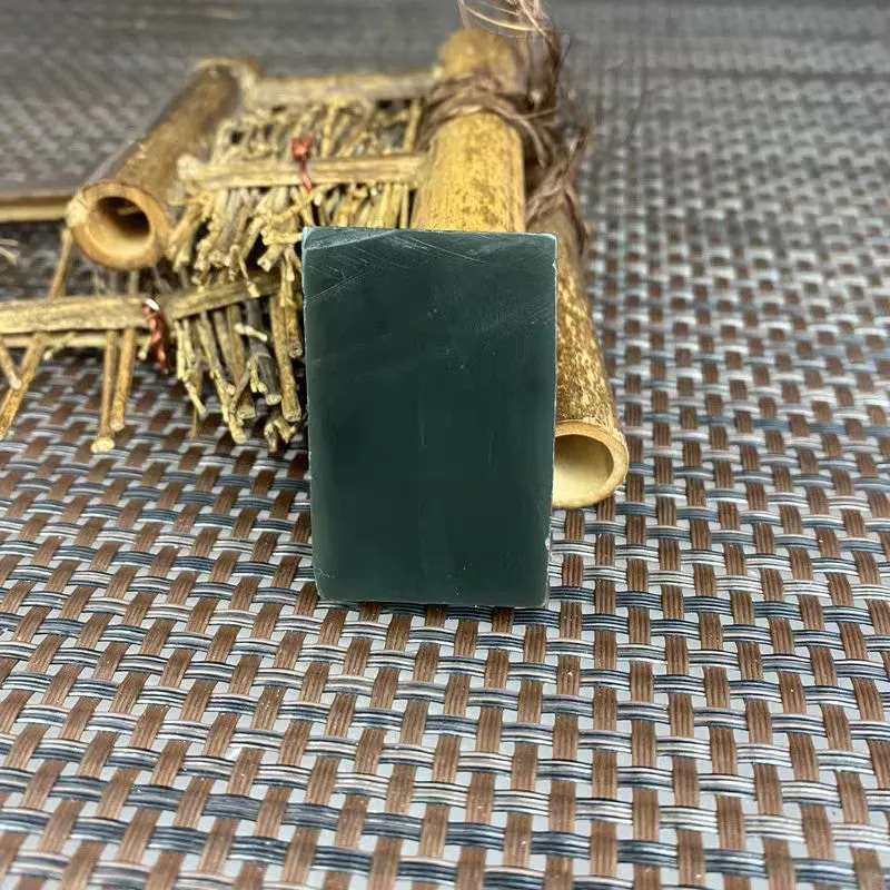 Natural Kunlun Jade Rough Nephrite Raw (38g,4.2X2.8X1.0cm)