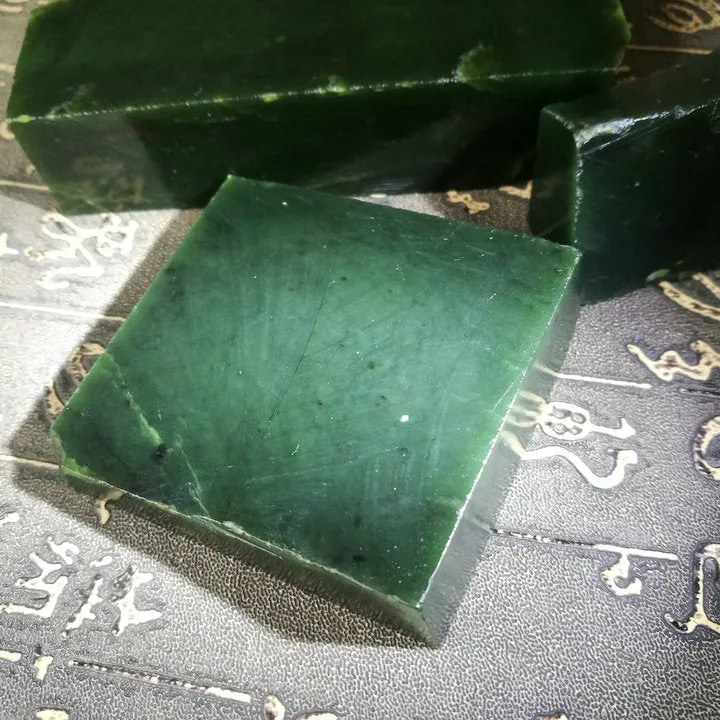 Natural Kunlun Jade Rough Nephrite Raw 520g
