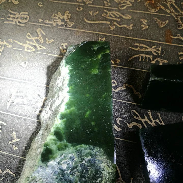 Natural Kunlun Jade Rough Nephrite Raw 520g