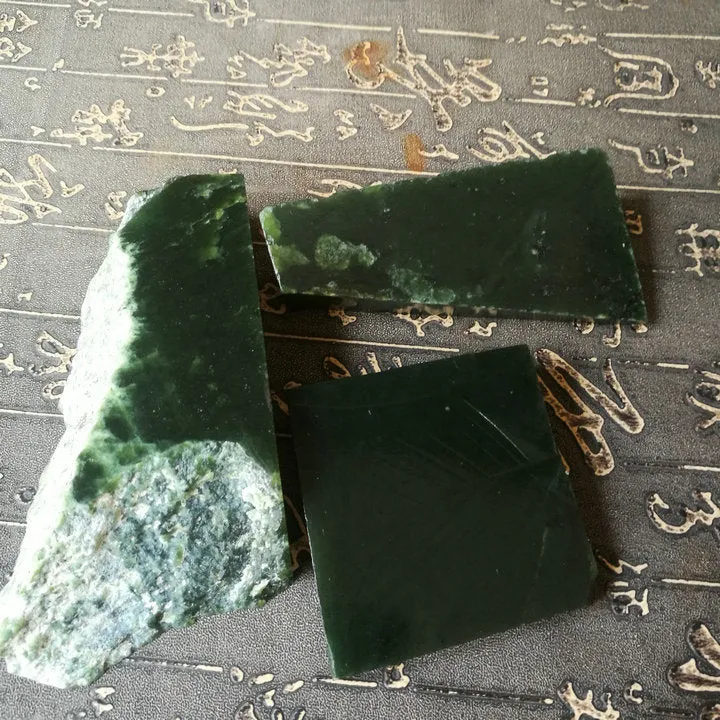 Natural Kunlun Jade Rough Nephrite Raw 520g