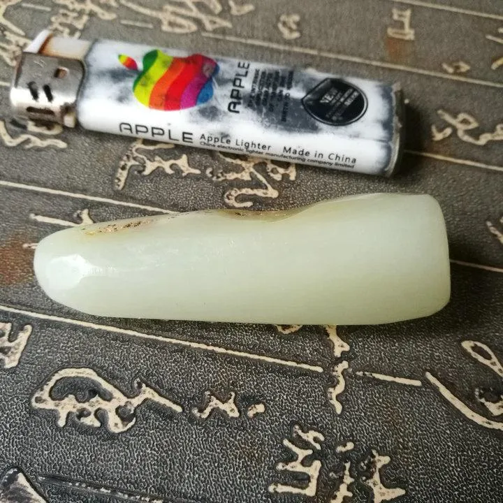 Natural Kunlun Jade Rough Nephrite Raw (53g, 6.8X2X1cm)