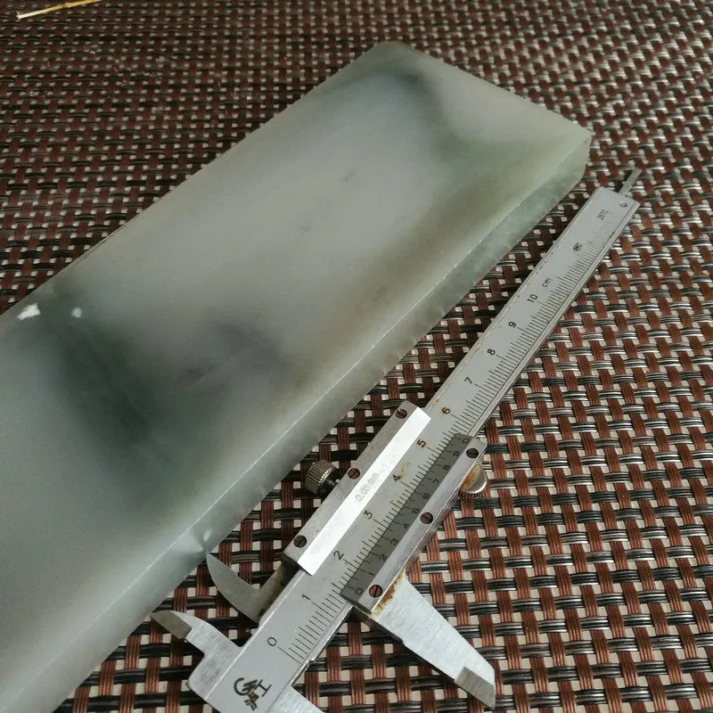 Natural Kunlun Jade Rough Nephrite Raw (695g, 24X7X1.6cm)