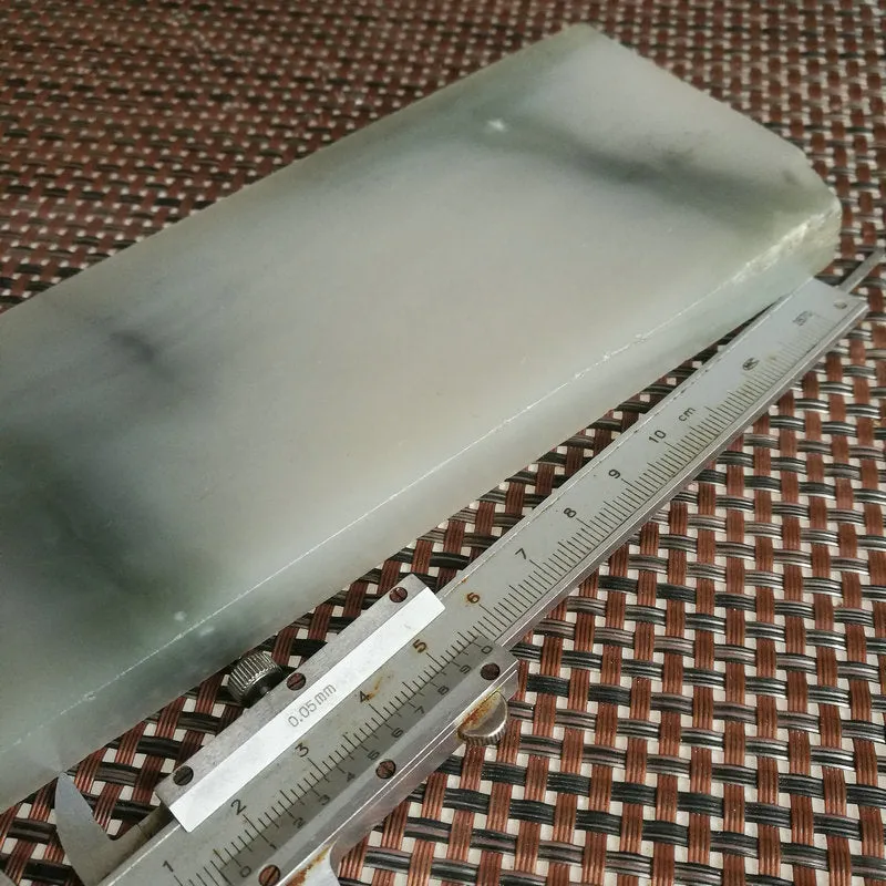 Natural Kunlun Jade Rough Nephrite Raw (695g, 24X7X1.6cm)