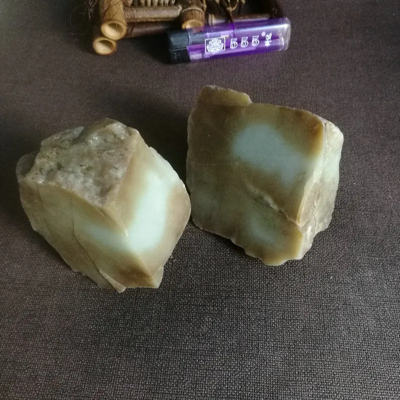 Natural Kunlun Jade Rough Nephrite Raw 831g