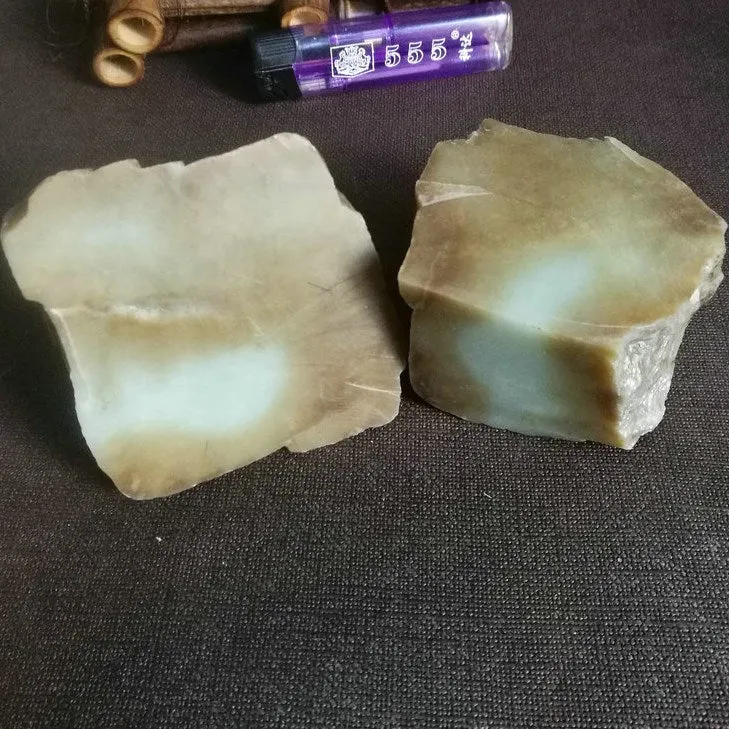 Natural Kunlun Jade Rough Nephrite Raw 831g