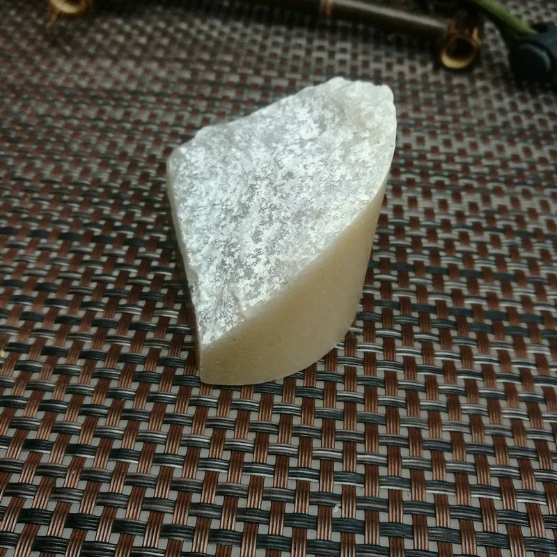 Natural Kunlun Jade Rough Nephrite Raw (g, 6X4X4cm)