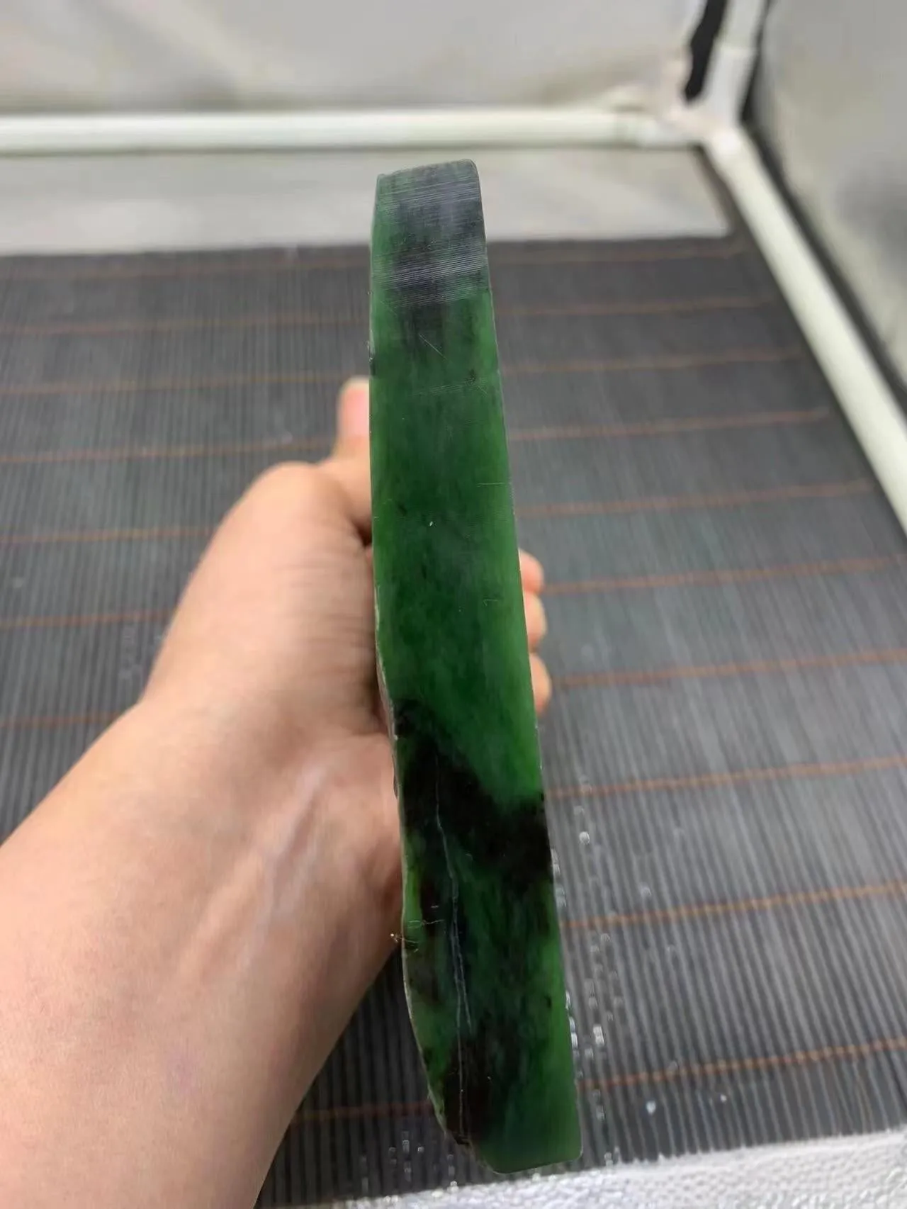 Natural Siberian Jade Rough Nephrite Raw (380g, 12.3X10.6X1.6cm)