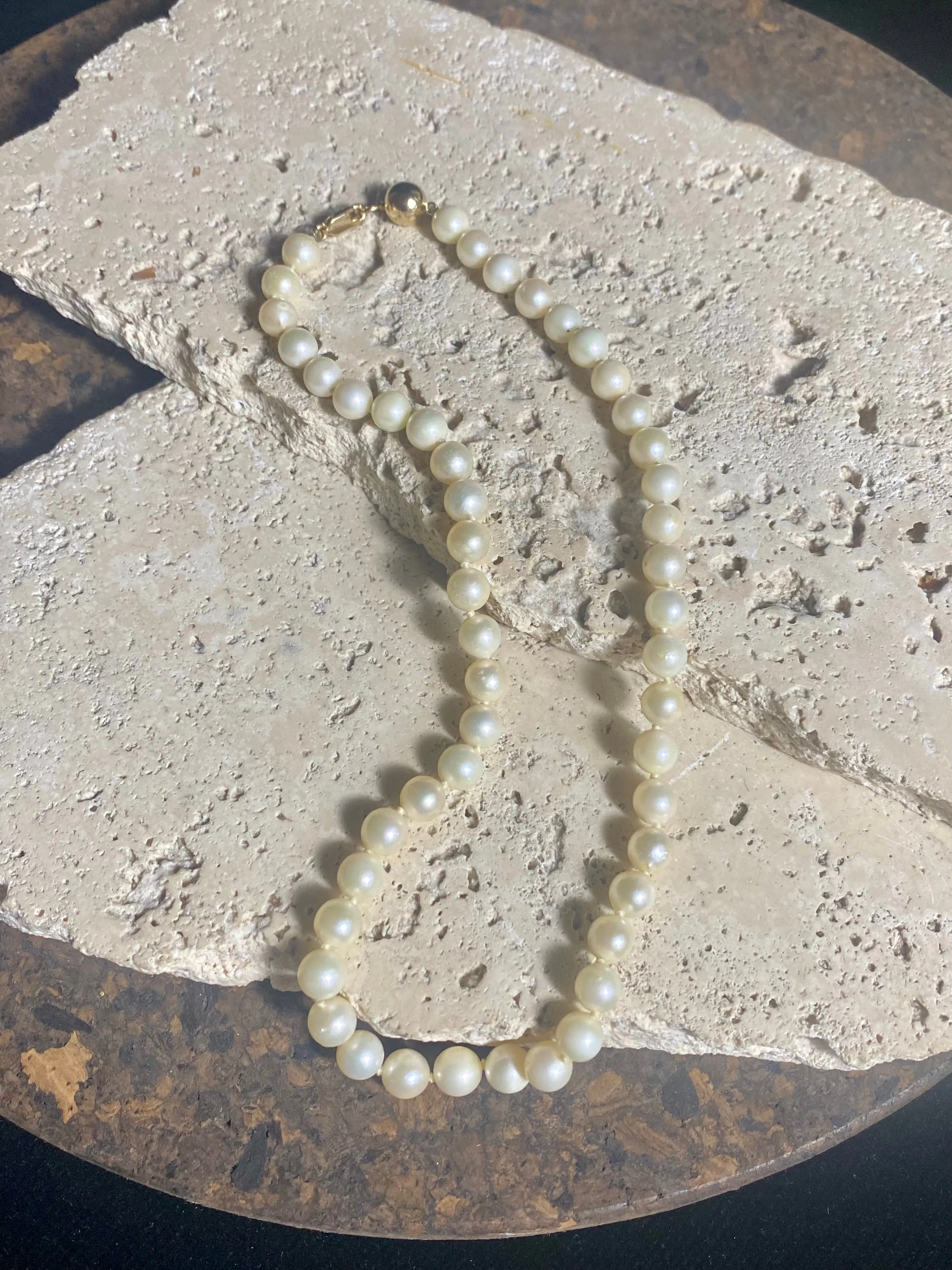 Pearl Necklace With Gold Clasp