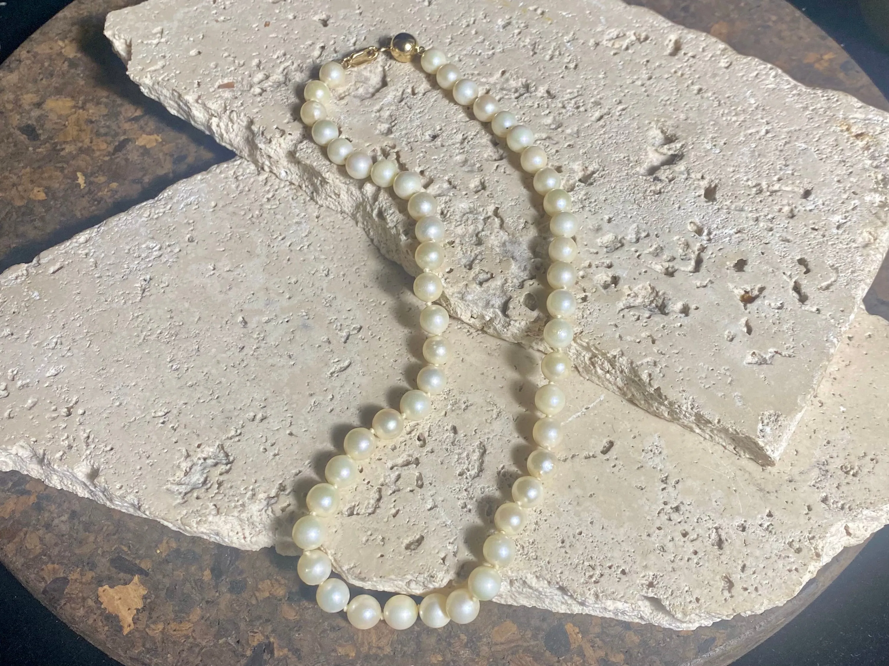 Pearl Necklace With Gold Clasp
