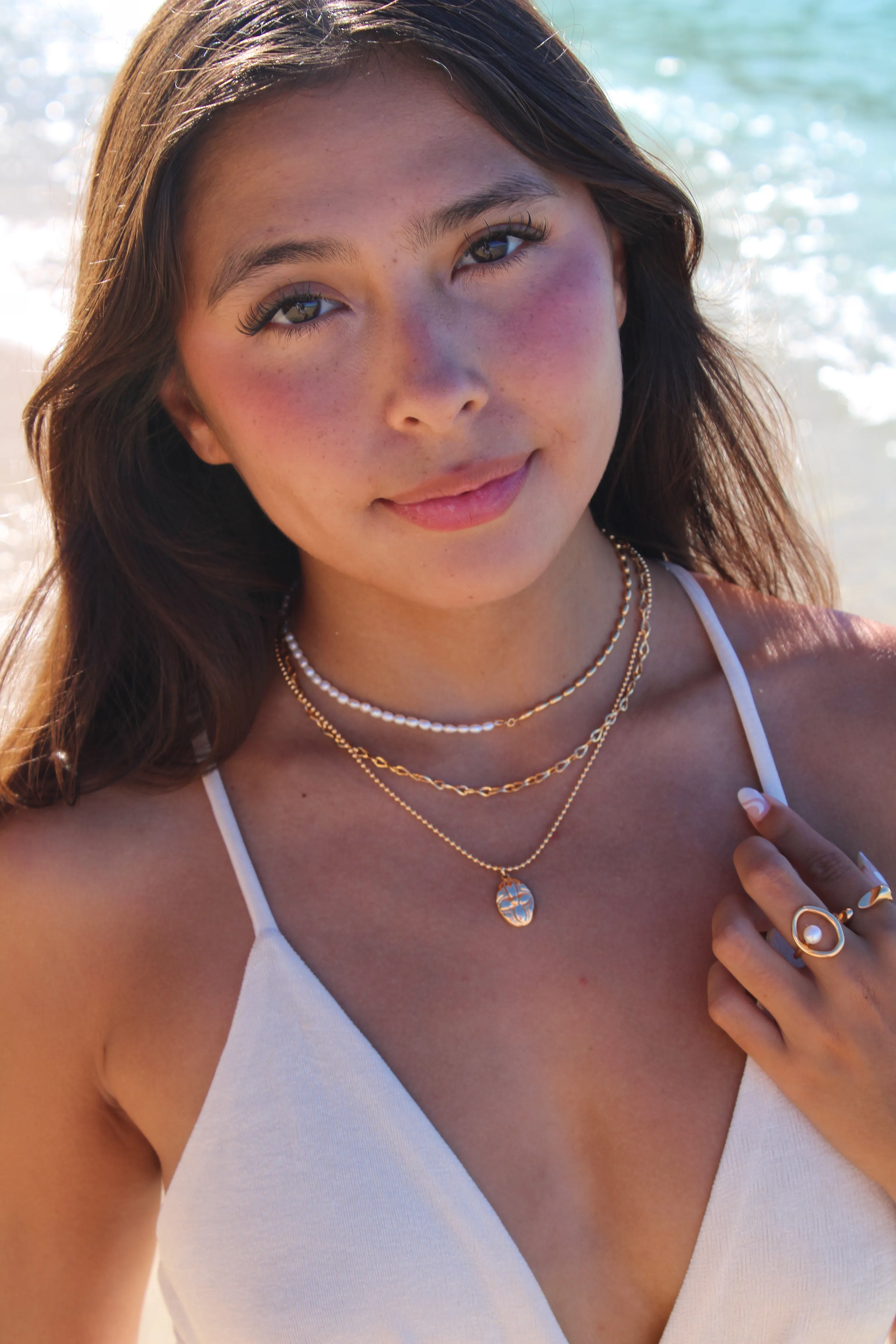 Radiant Links Necklace