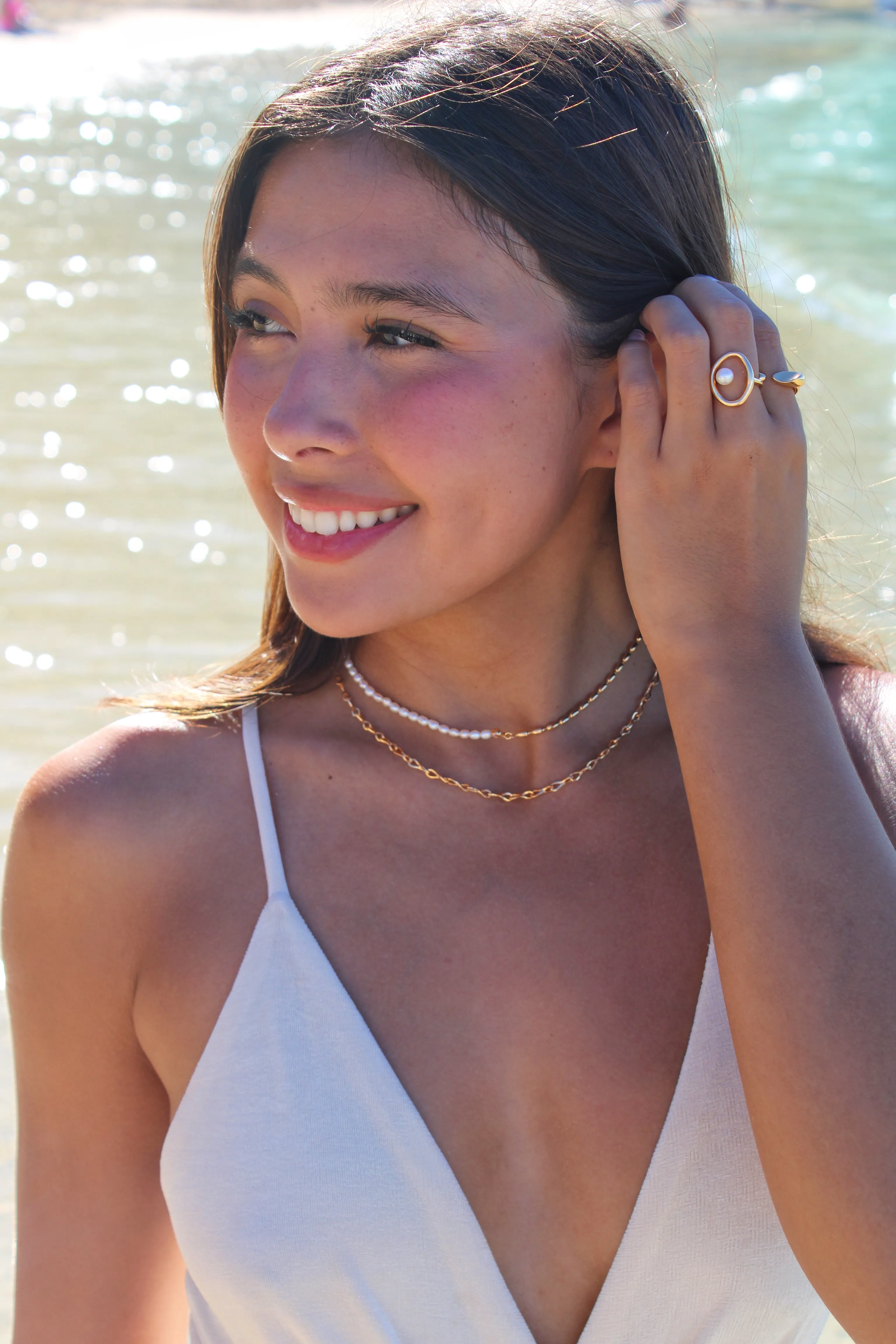 Radiant Links Necklace