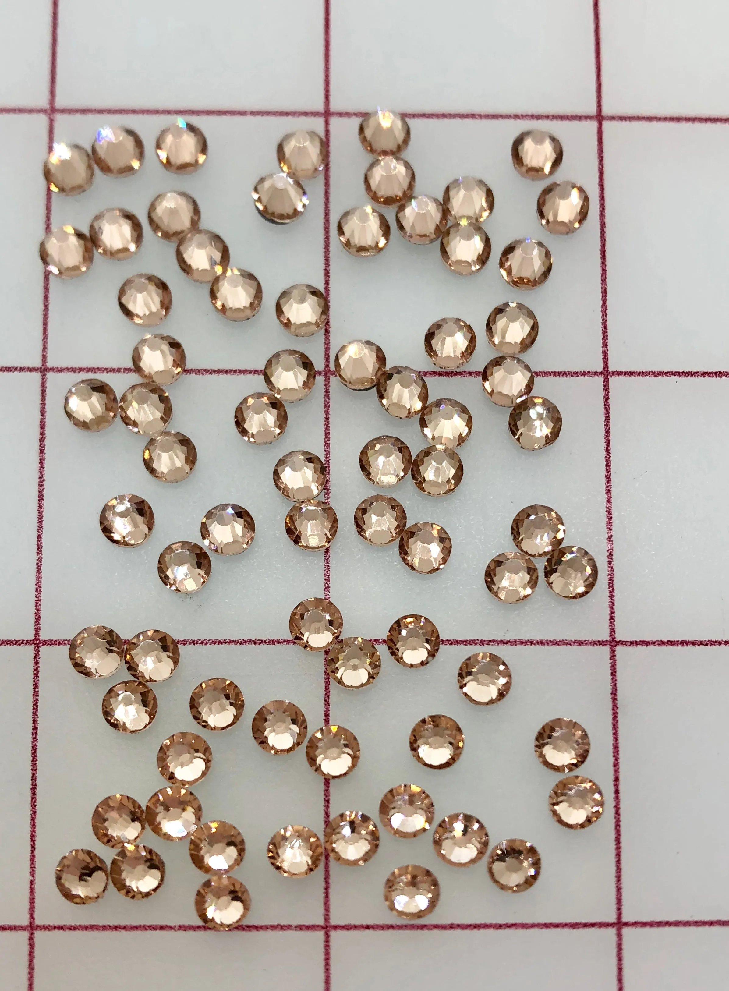 Rhinestones - 20ss Hot Fix Premium Machine-Cut Lt. Peach 1/2GR