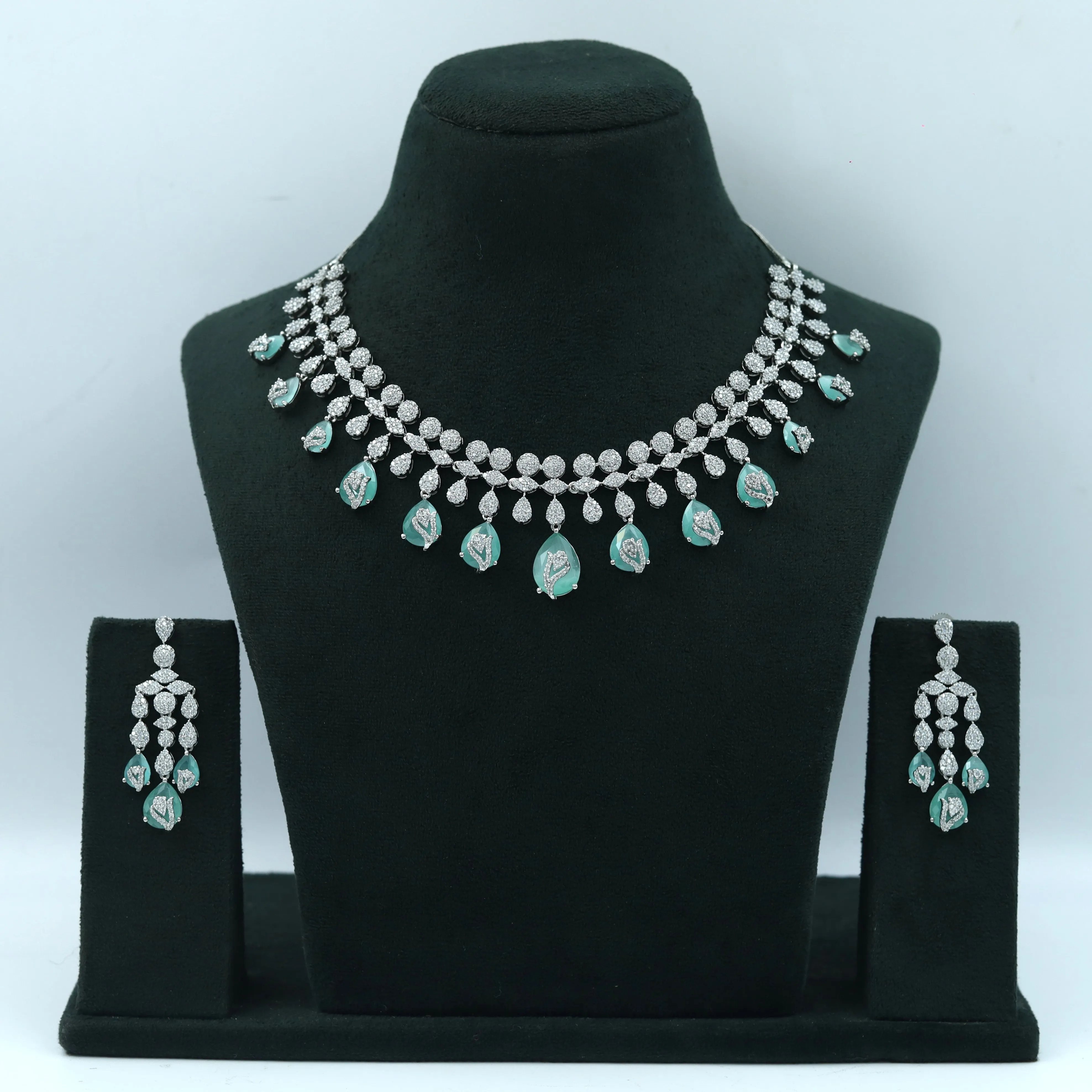 Round Neck Zircon/AD Necklace Set 10555-28