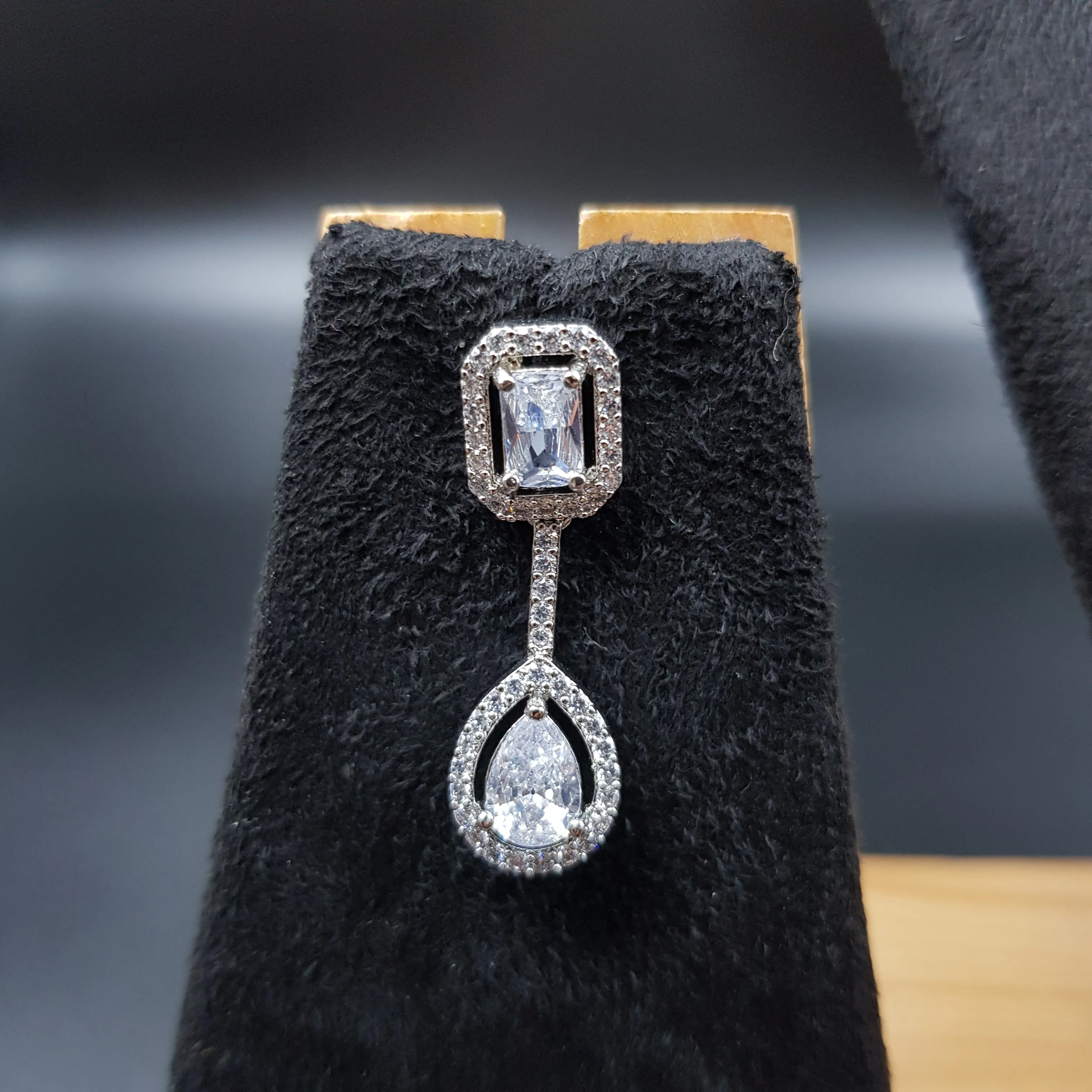 Round Neck Zircon/AD Necklace Set 10557-28