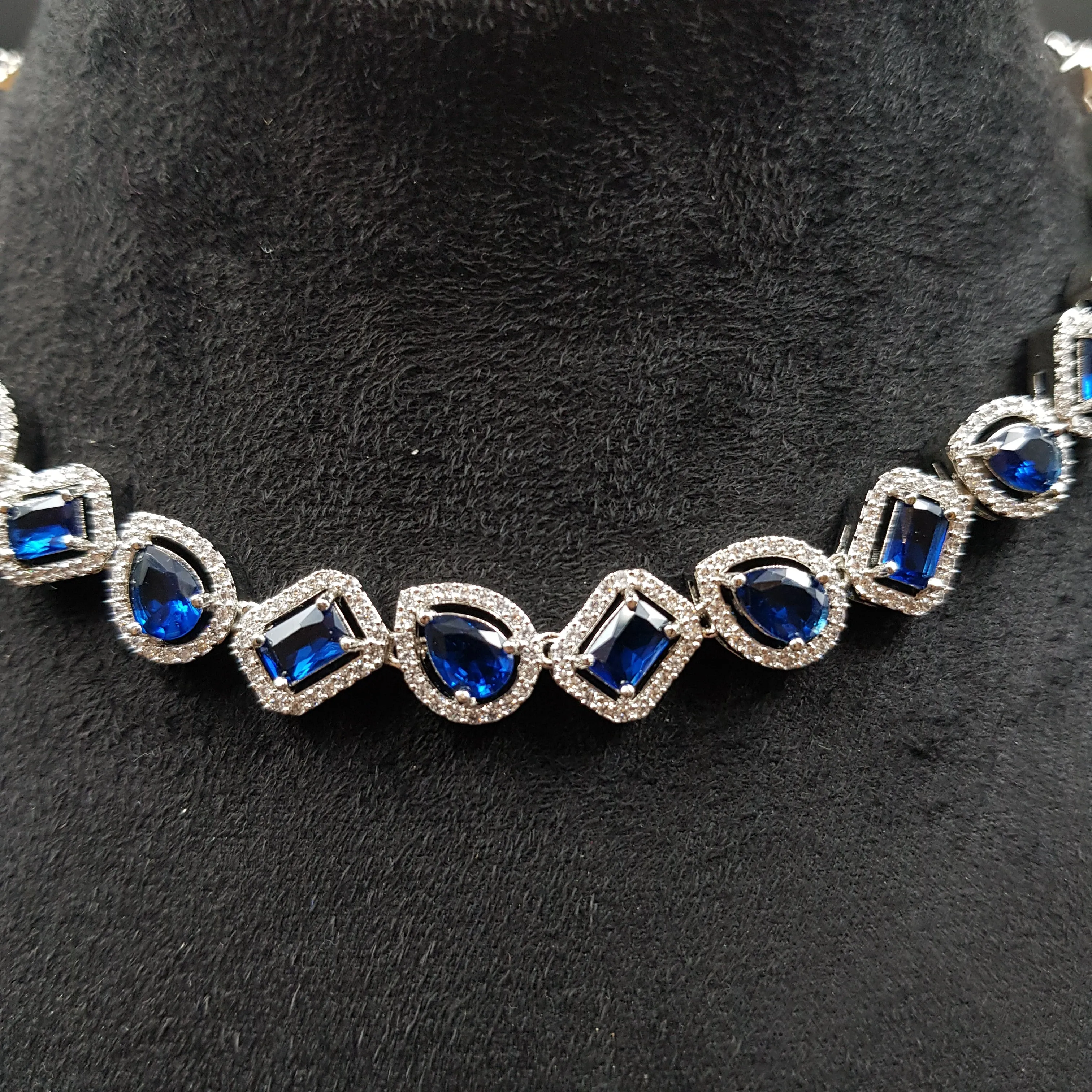 Round Neck Zircon/AD Necklace Set 10557-28