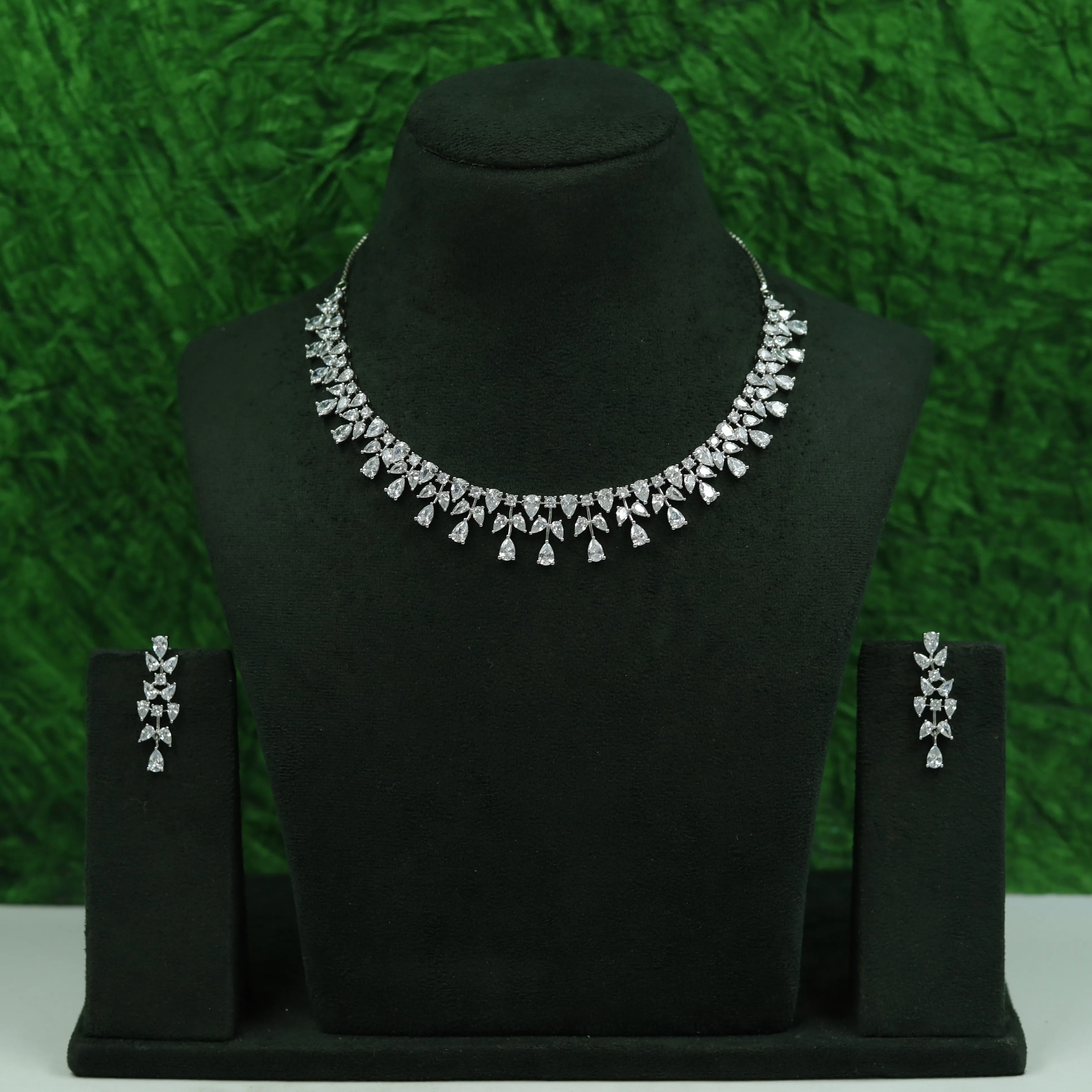 Round Neck Zircon/AD Necklace Set 16910-08