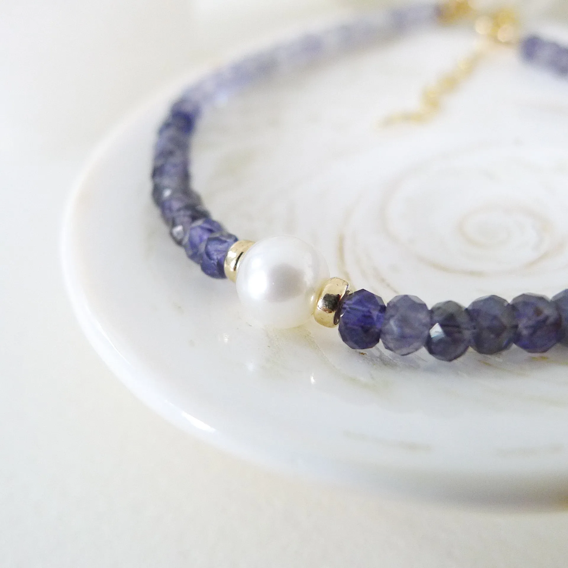 Selena Bracelet / Iolite Gemstone / Freshwater Pearl