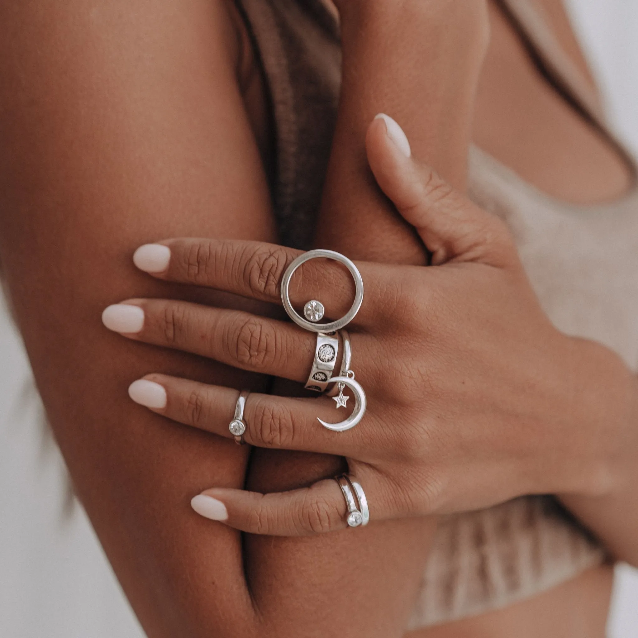Sphere Ring With White Topaz