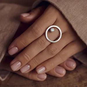 Sphere Ring With White Topaz