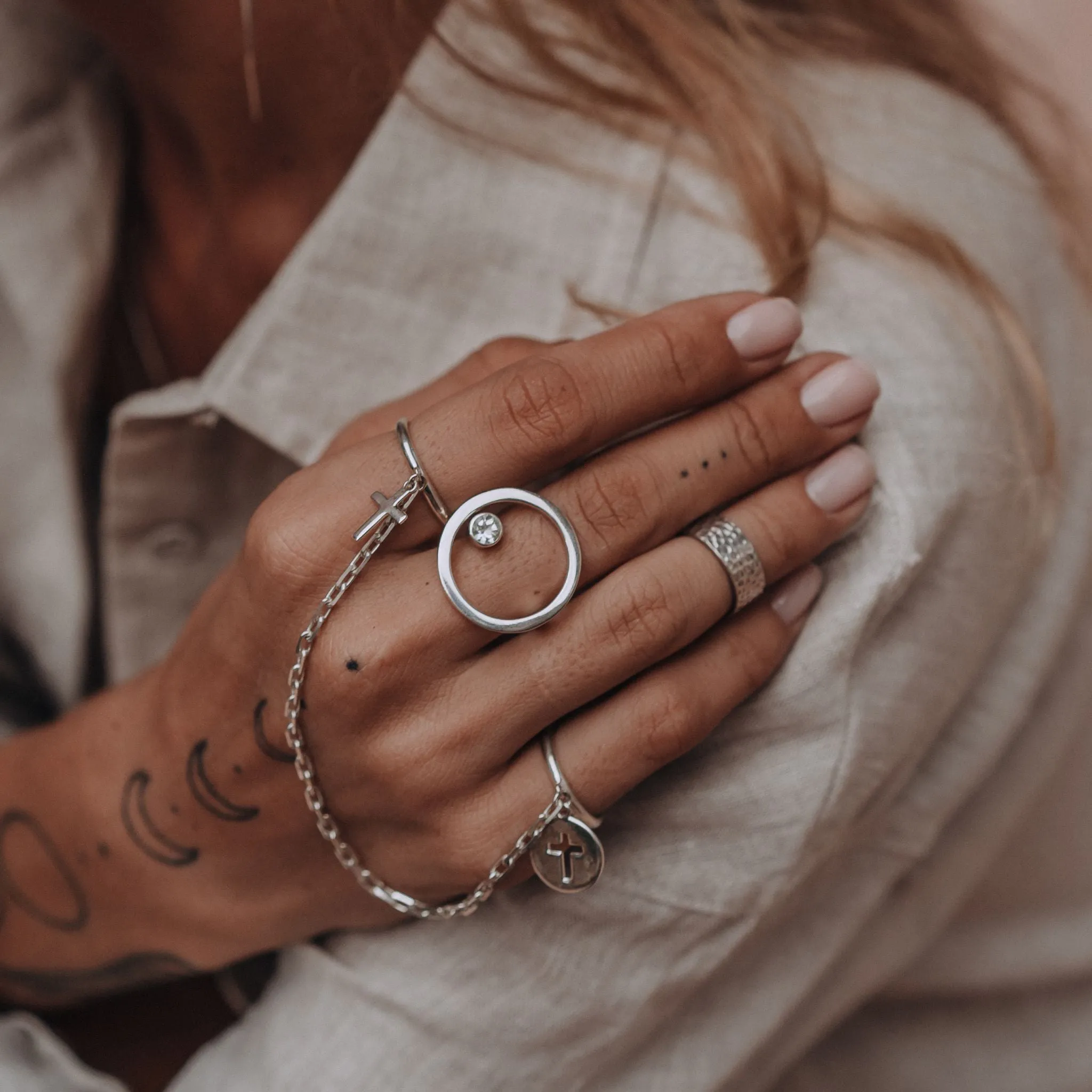 Sphere Ring With White Topaz