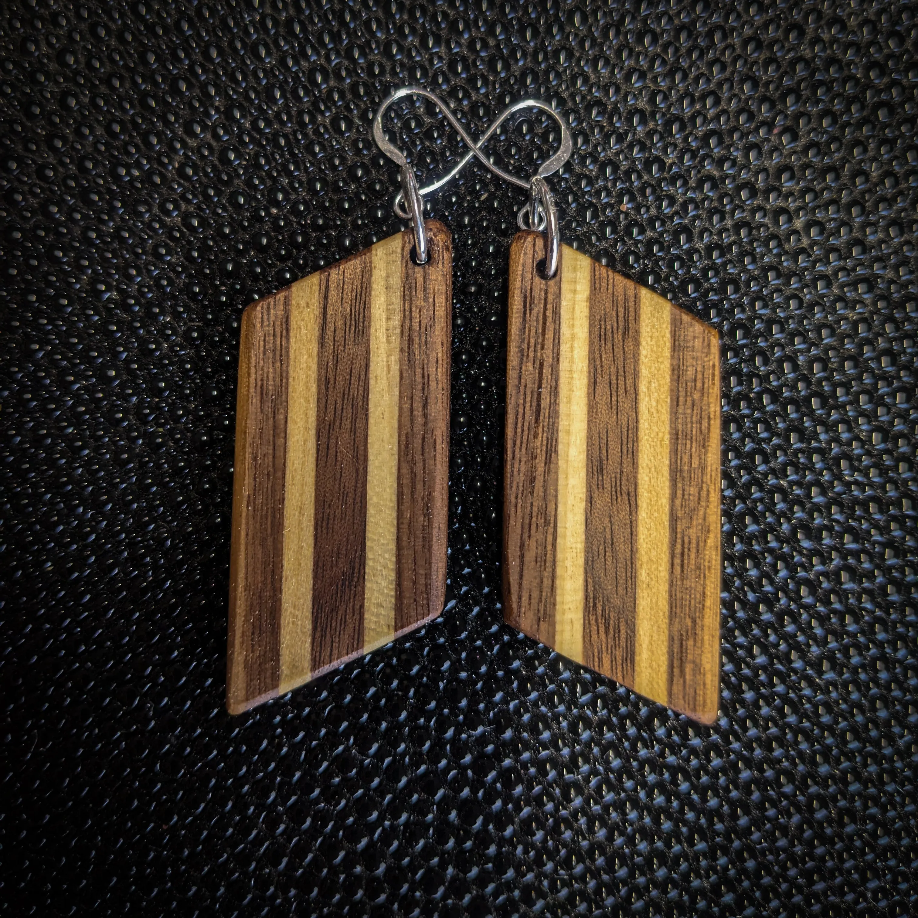 Thin Stripe Dangle Earrings