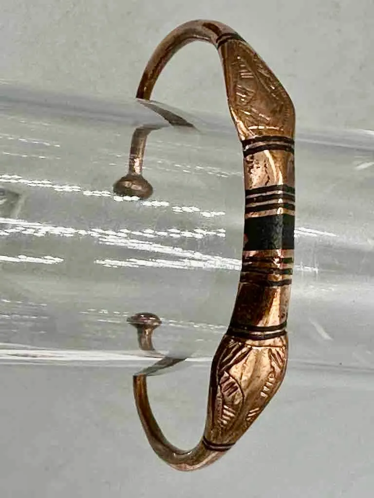 Tuareg Single Bar Multiple Stripe Inlay Squared Center Etched Flat Copper Bracelet