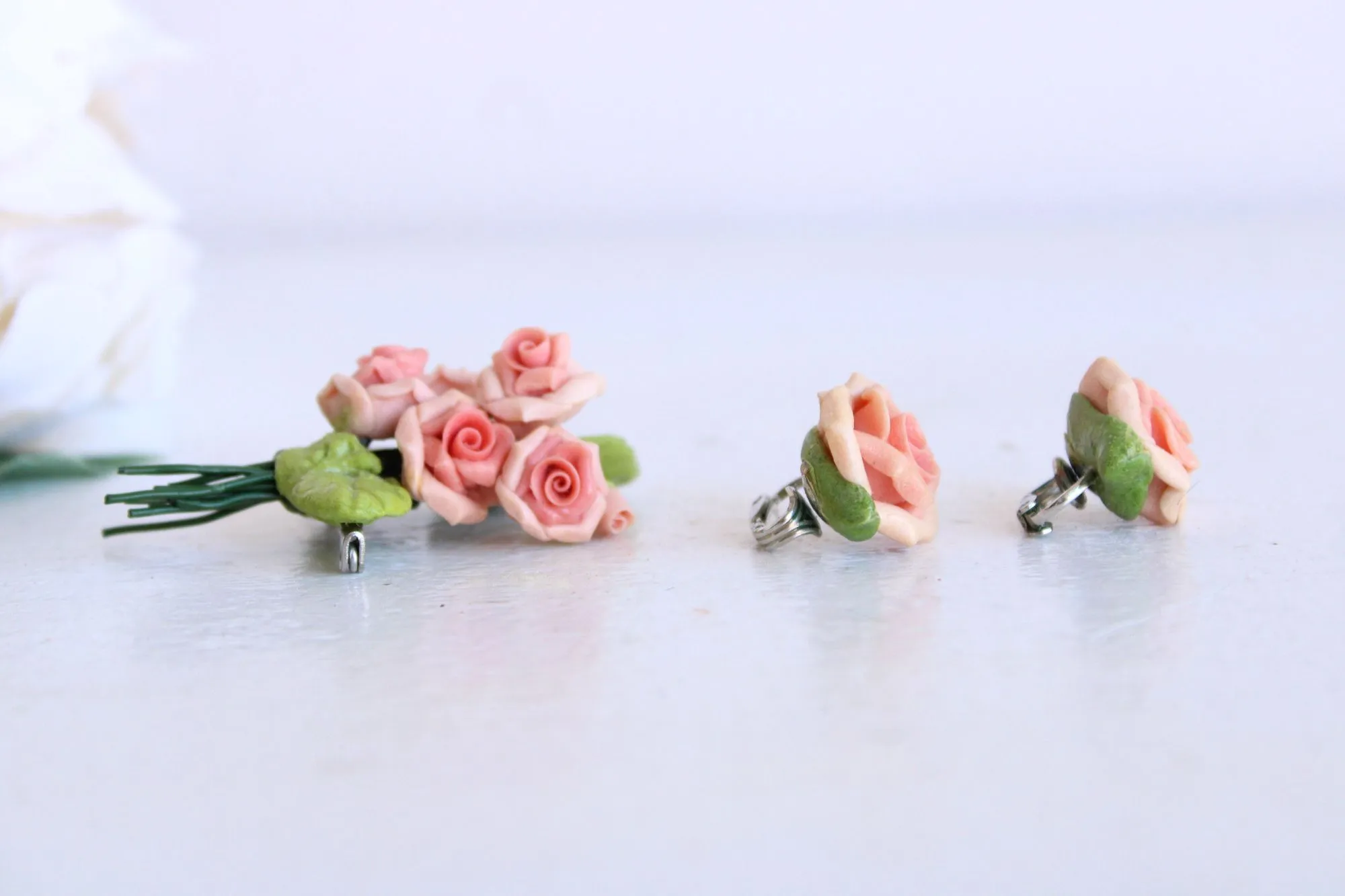 Vintage 1950s Brooch And Earrings Set of Pink Roses