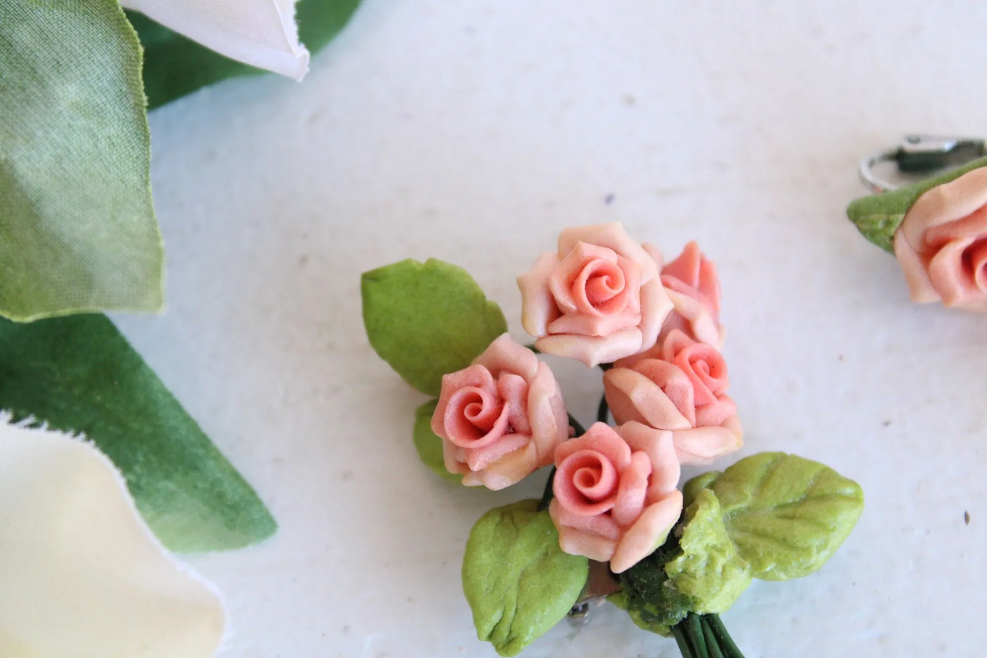 Vintage 1950s Brooch And Earrings Set of Pink Roses