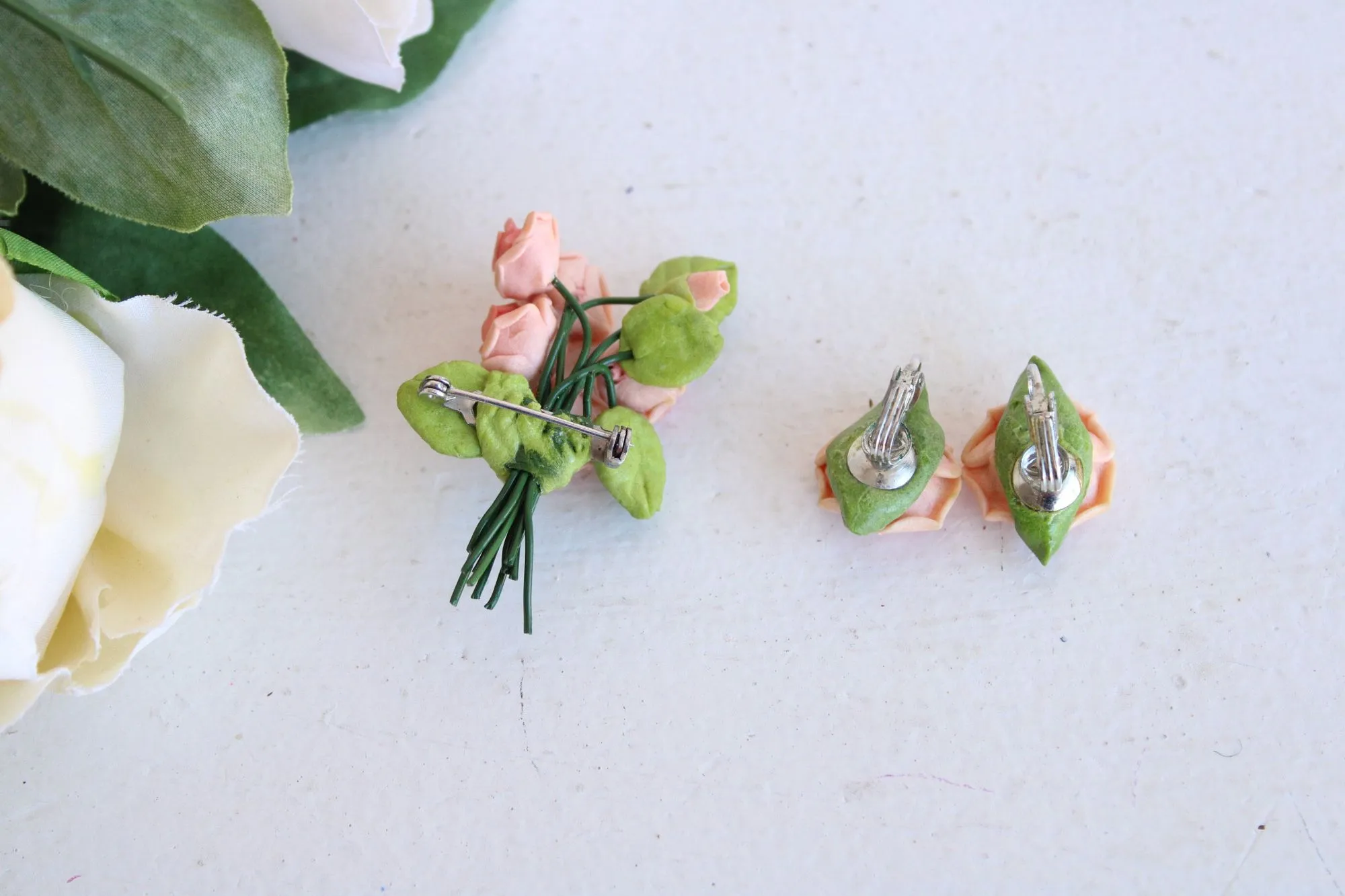 Vintage 1950s Brooch And Earrings Set of Pink Roses