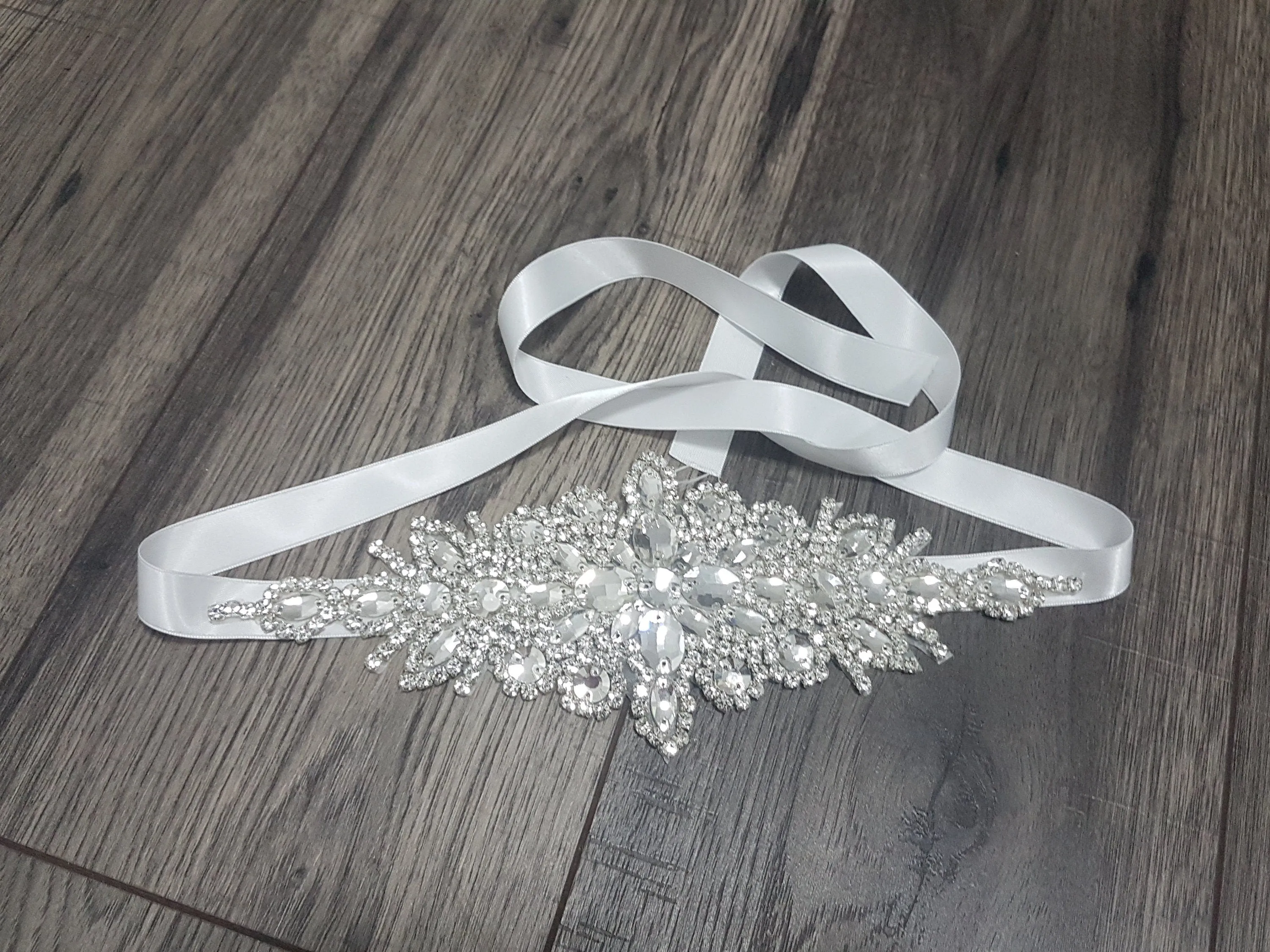 Vintage style Bridal Flapper headpiece fascinator ,1920's rhinestone Headpiece, The Great Gatsby rhinestone brooch, hair tie