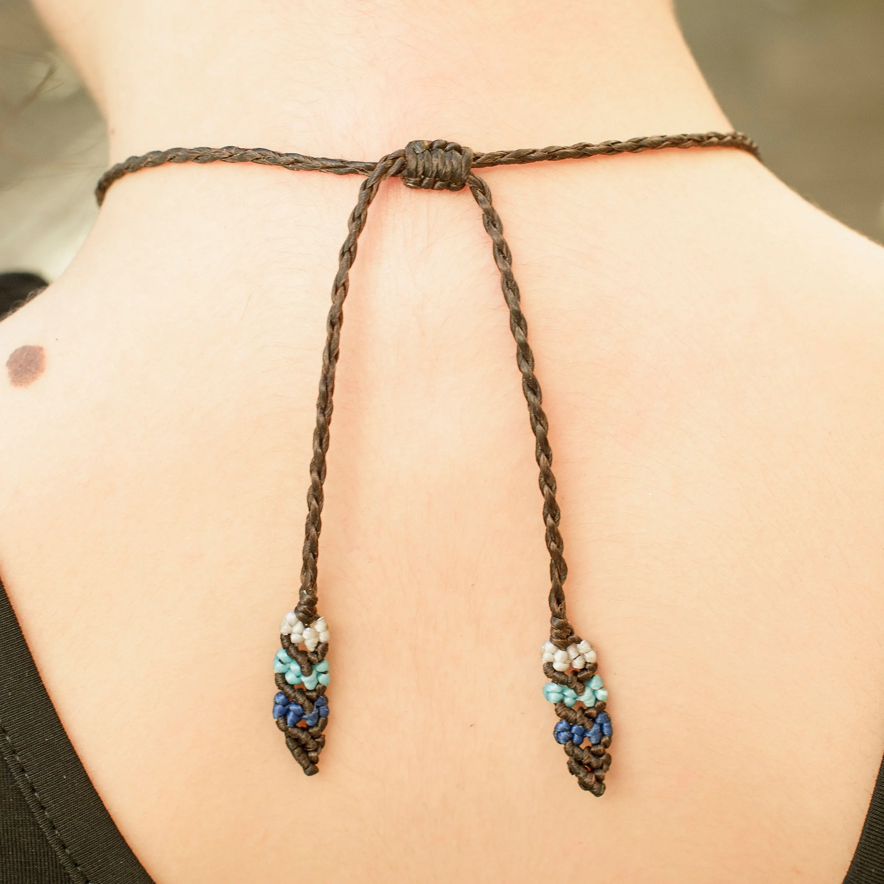 Vishuddha Macrame Pendant with Rainbow Moonstone Stone